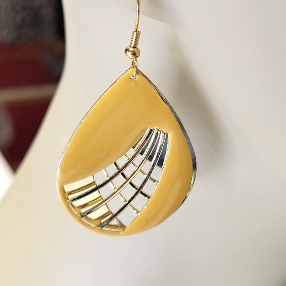 Yellow Dangle Earrings - Picture 3 of 8